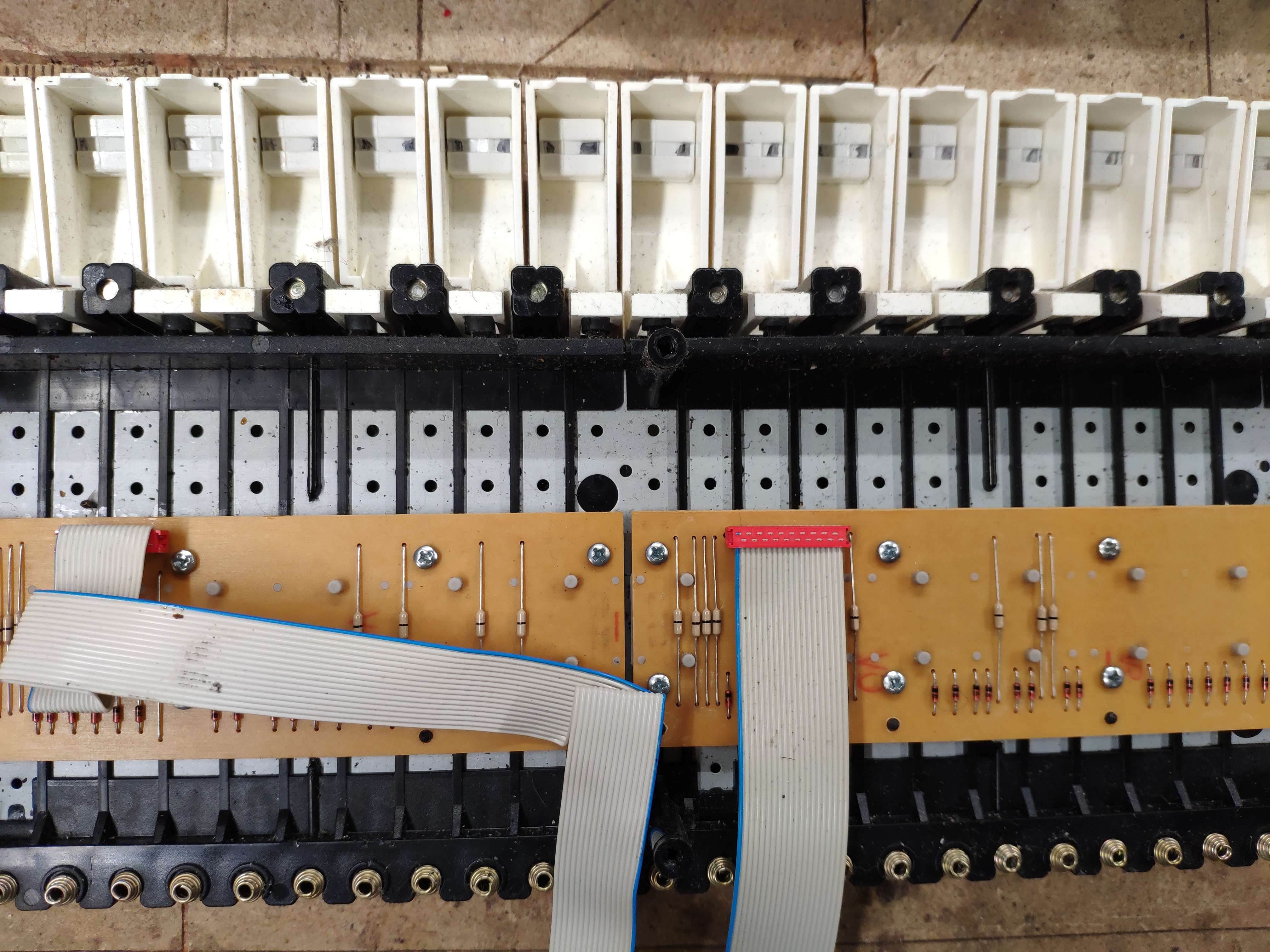 Yamaha Clavinova CL-115 Repair